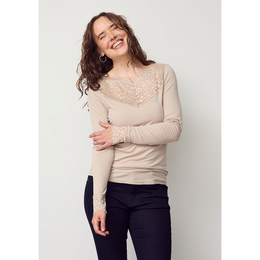 Dee lace Blouse