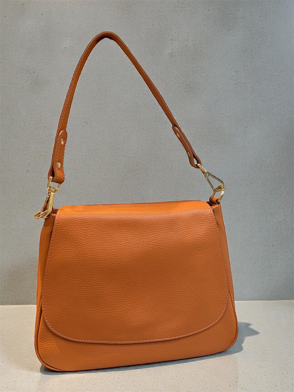Handtas Camel D44