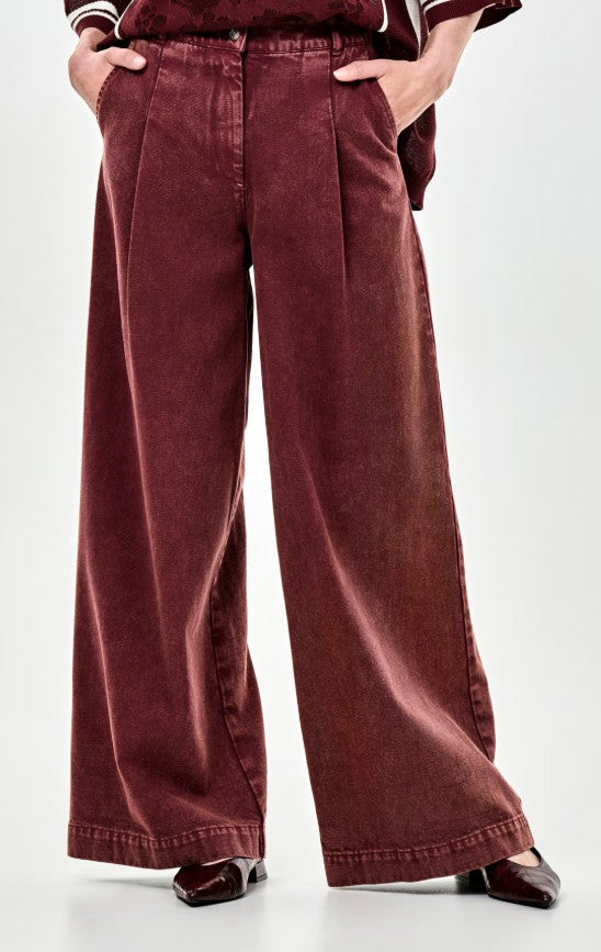 Long trousers non-de