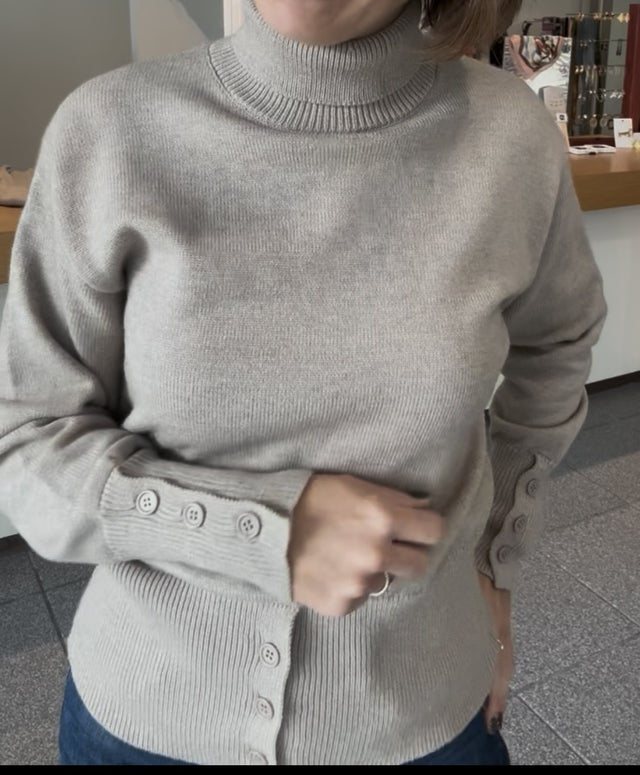 MATHILDA 3 BUTTONS PULL LS