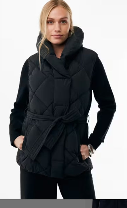 Belted bodywarmer