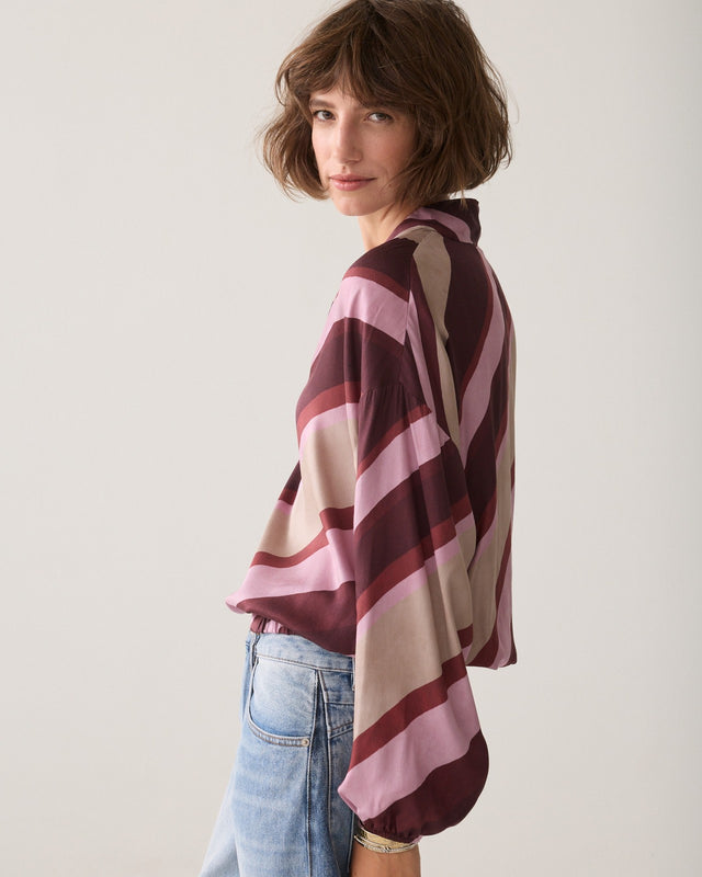 Top v neck Stripe printed
