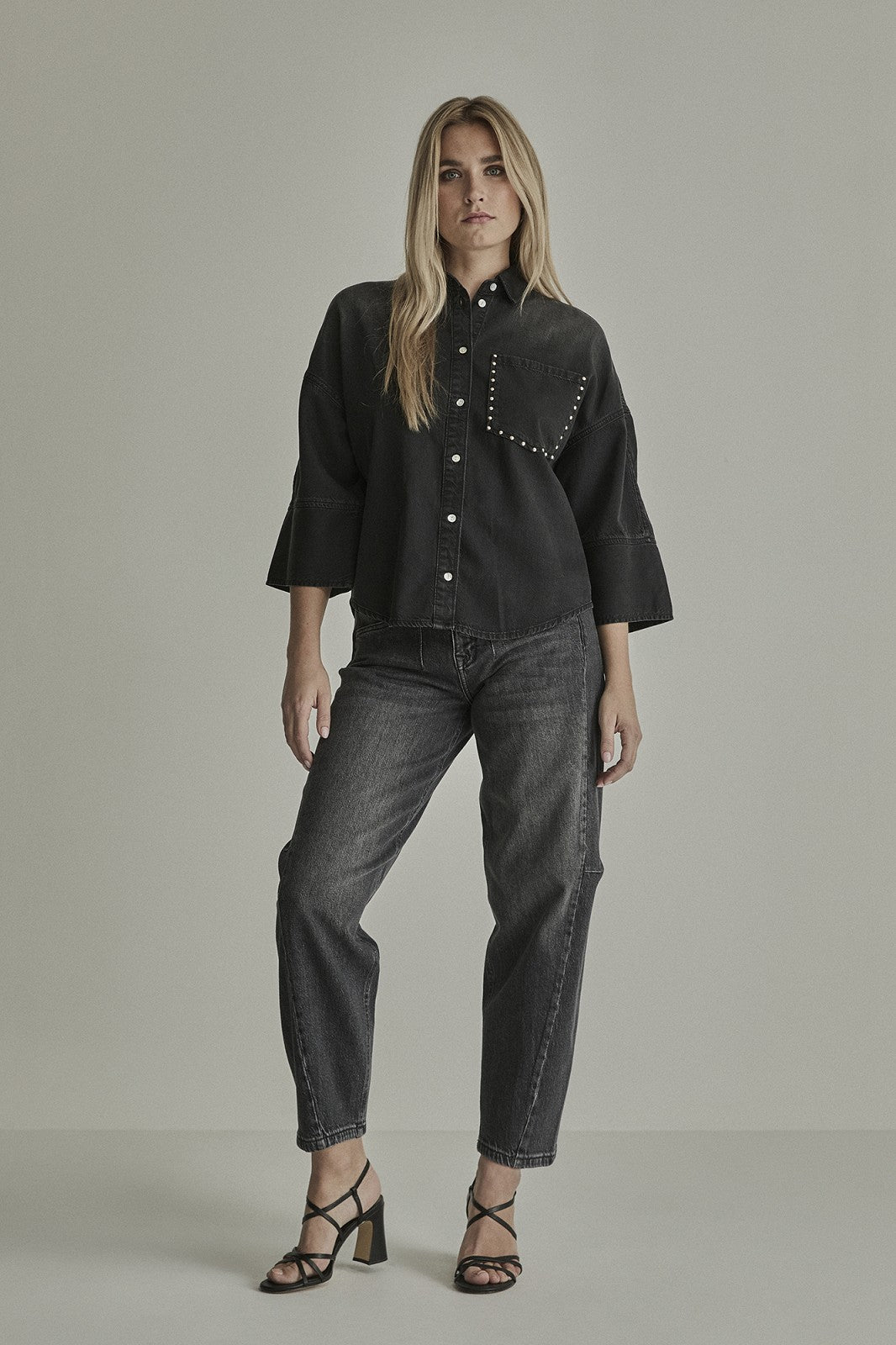 Coco shadow black